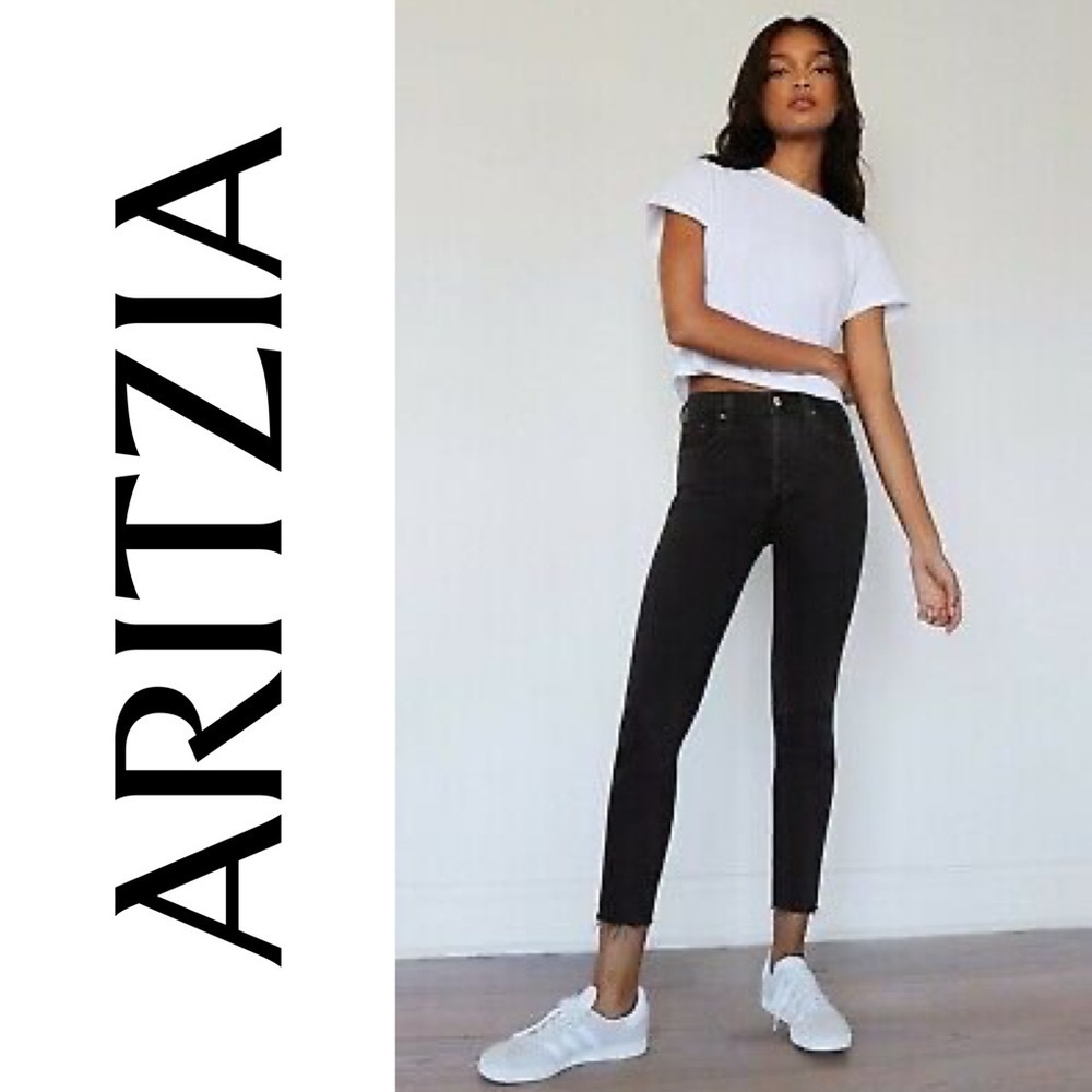 Aritzia Denin Forum Yoko High Rise Slim black jeans 28L size 23